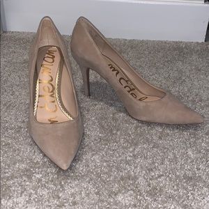 Sam Edelman suede pumps